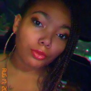 Meet your Posher, Savannah